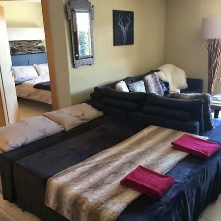 Διαμέρισμα With Garden Daltons 1