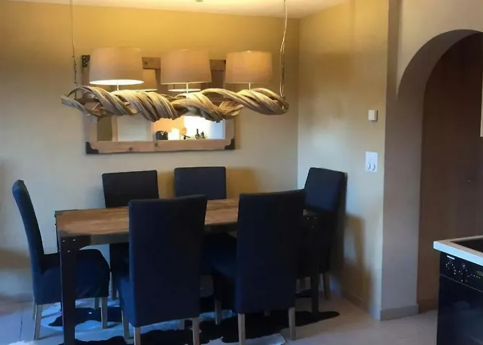 With Garden Daltons 1 Appartement