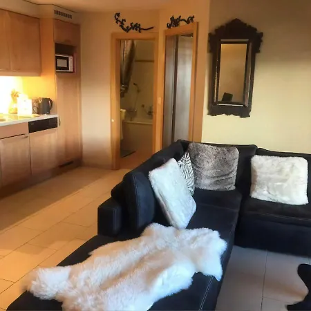 With Garden Daltons 1 * 克莱恩 蒙塔纳