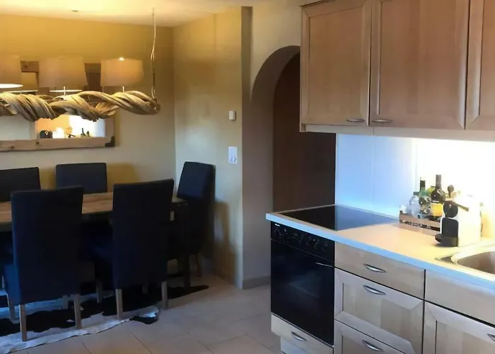Apartment With Garden Daltons 1